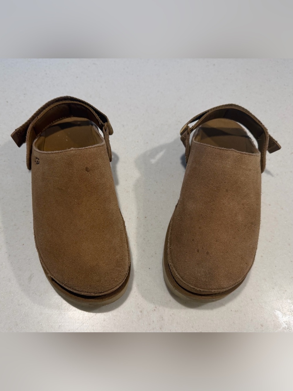 UGG Goldenstar Villa Clog size 9